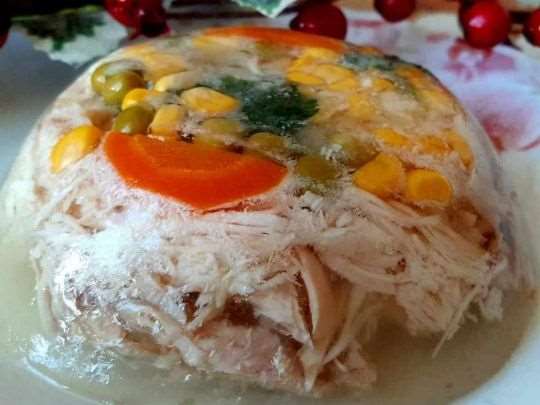 Як приготувати справжній холодець з курки вдома