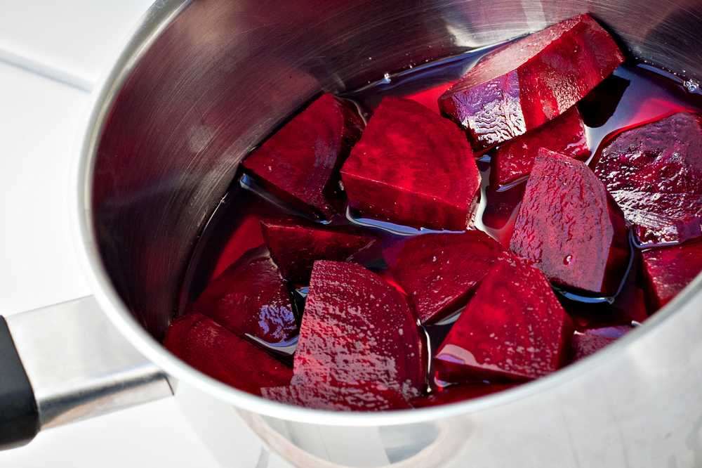 Скільки вариться буряк і як зробити його смачним та яскравим