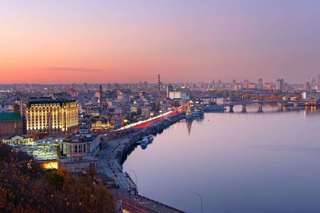 Скільки кілометрів від Києва до Дніпра та як найкраще дістатися